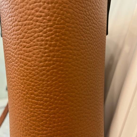 Authentic Dooney & Bourke tote - Picture 7 of 10